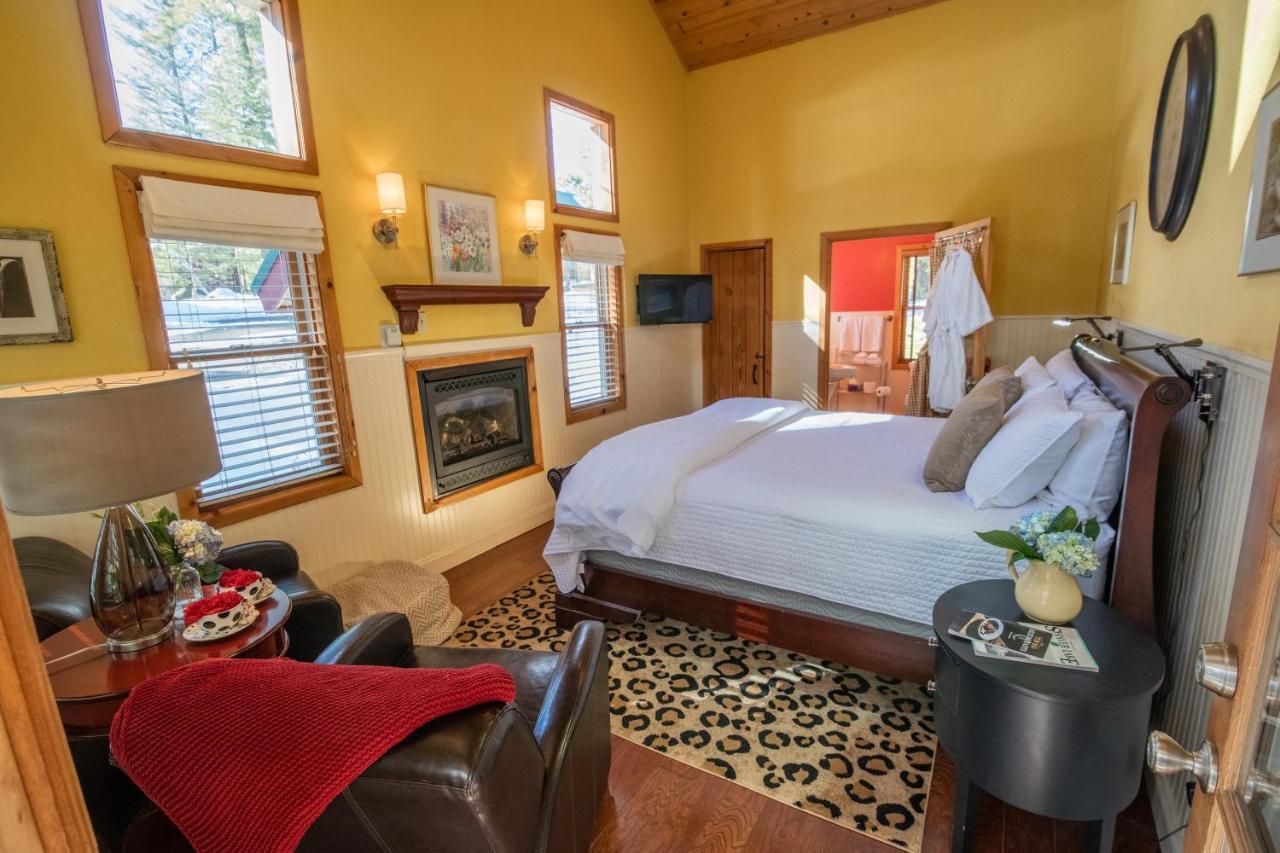 Bed & Breakfast Elliott House Boutique