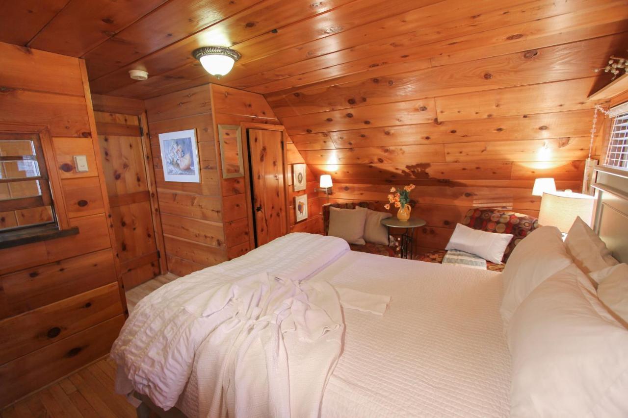Bed & Breakfast Elliott House Boutique