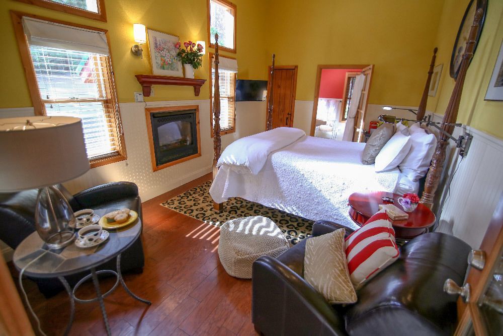 Bed & Breakfast Elliott House Boutique 3*