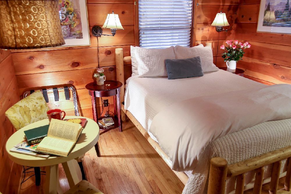 Elliott House Boutique Bed & Breakfast