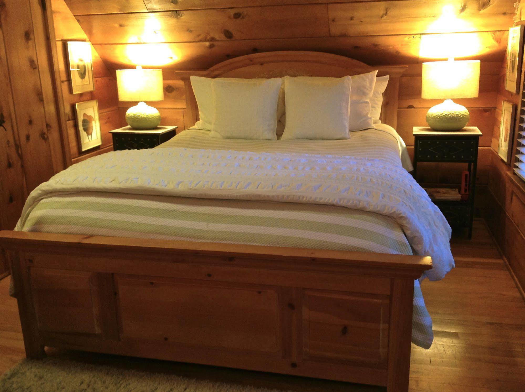 Elliott House Boutique Bed & Breakfast Shaver Lake